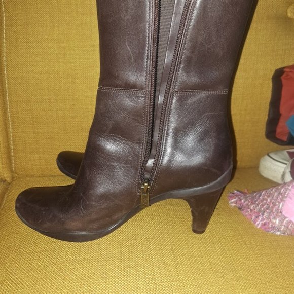 Kenneth Cole Reaction Love Buzz Brown Leather Chelsea Booties Size 7.5 M - Picture 6 of 8
